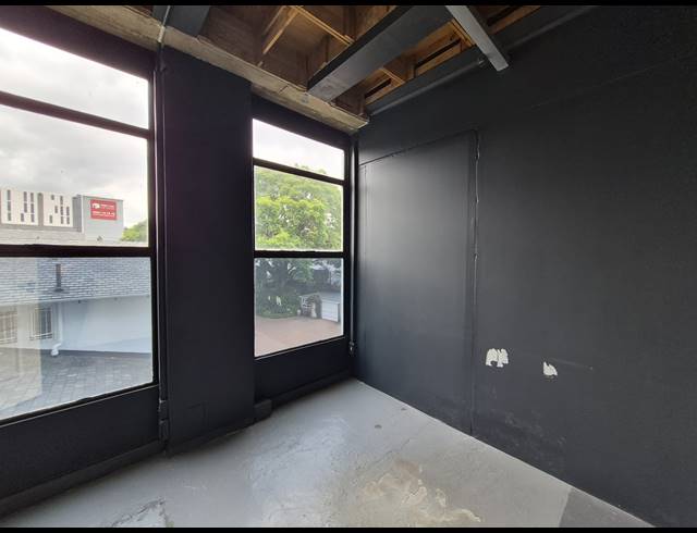 79M² OFFICE TO LET IN CRAIGHALL